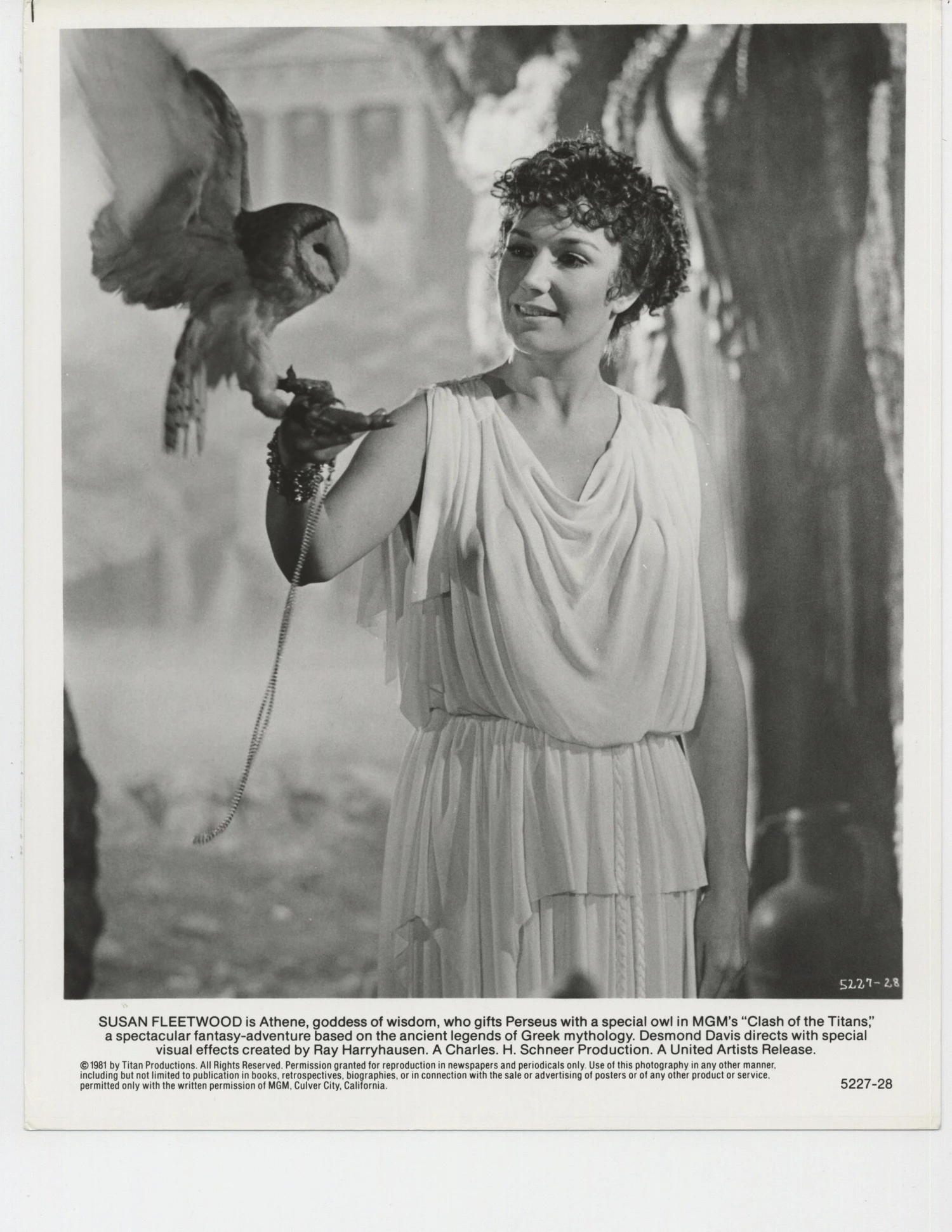 Сьюзан Флітвуд у ролі Афіни ("Битва титанів", 1981)5