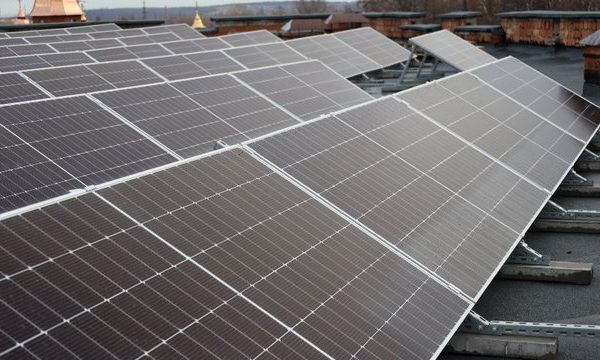 ДТЕК Мережі: Понад 2,7 тисячі СЕС та 14 об’єктів розподіленої генерації підключено за пів року
