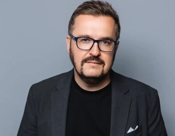 Олександр Пономарьов вразив зовнішністю старшого сина: фото