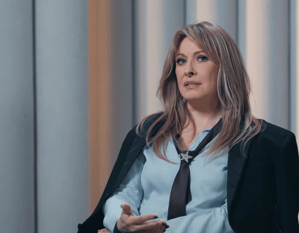 Олена Кравець виїхала з Києва: де живе акторка з дітьми після обстрілів