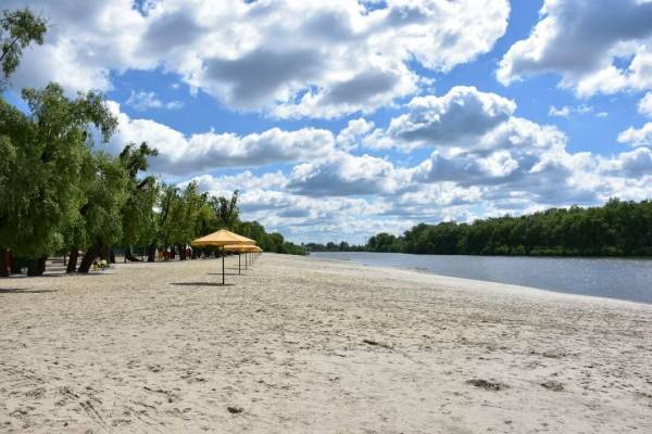 Десна стрімко міліє: рівень води біля Чернігова впав на 19 сантиметрів